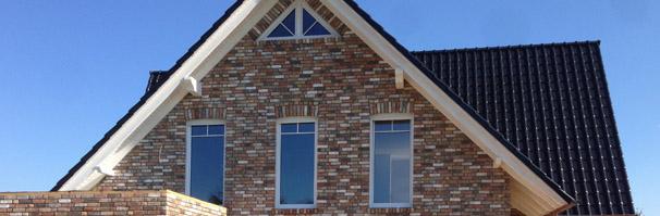 Landhaus Villa Einfamilienhaus - Haustyp Dorsten - 4-Giebel-Haus, Herrengiebel, Kapitnsgiebel, Loggia, Balkon, Garage, Landhausstil Massivhaus, Klinkerfassade, planen und bauen - Haus bauen - Einfamilienhuser - zwo ARCHITEKTEN, NRW - Ruhrgebiet