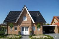 Haustyp Bochum - Friesenhaus, Landhaus, Verblendfassade, Mauerwerkverzierungen, deutsches Band, Sprossenfenster, Erdwrme, Erker