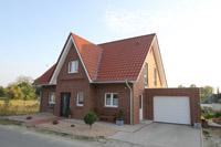 Haustyp Marl - Einfamilienhaus als Friesenhaus, Friesengiebel, Klinker, Luft-Wrmepumpe, Raffstoren, Raffstores