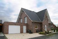 Friesenhaus Einfamilienhaus - Haustyp Remscheid - Landhaus Massivhaus - Friesengiebel, Friesenhausgiebel - planen und bauen - Haus bauen - Einfamilienhuser - zwo ARCHITEKTEN