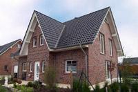 Friesenhaus Einfamilienhaus - Haustyp Remscheid - Landhaus Massivhaus - Friesengiebel, Friesenhausgiebel - planen und bauen - Haus bauen - Einfamilienhuser - zwo ARCHITEKTEN