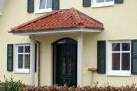 Mediterranes Landhaus Einfamilienhaus - Haustyp Bergkamen - gelber Putzbau, 3-Giebel-Haus, Balkon, Sulen, Fenster-Klapplden, Massivhaus - planen und bauen - Haus bauen - Einfamilienhuser - zwo ARCHITEKTEN, Ruhrgebiet