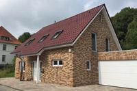 Landhaus Einfamilienhaus - Haustyp Gelsenkirchen - 3-Giebel-Haus, Dachschleppe, Sulen, Herrengiebel, Kapitnsgiebel, Landhausstil Massivhaus - 3. Giebel - planen und bauen - Haus bauen - Einfamilienhuser - zwo ARCHITEKTEN